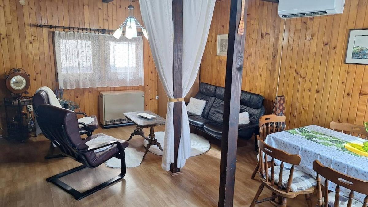 Вилла Wooden House Ada Белград Экстерьер фото