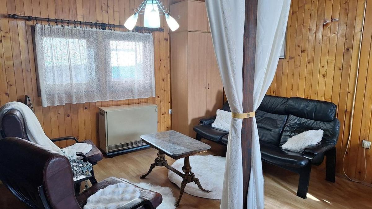 Вилла Wooden House Ada Белград Экстерьер фото