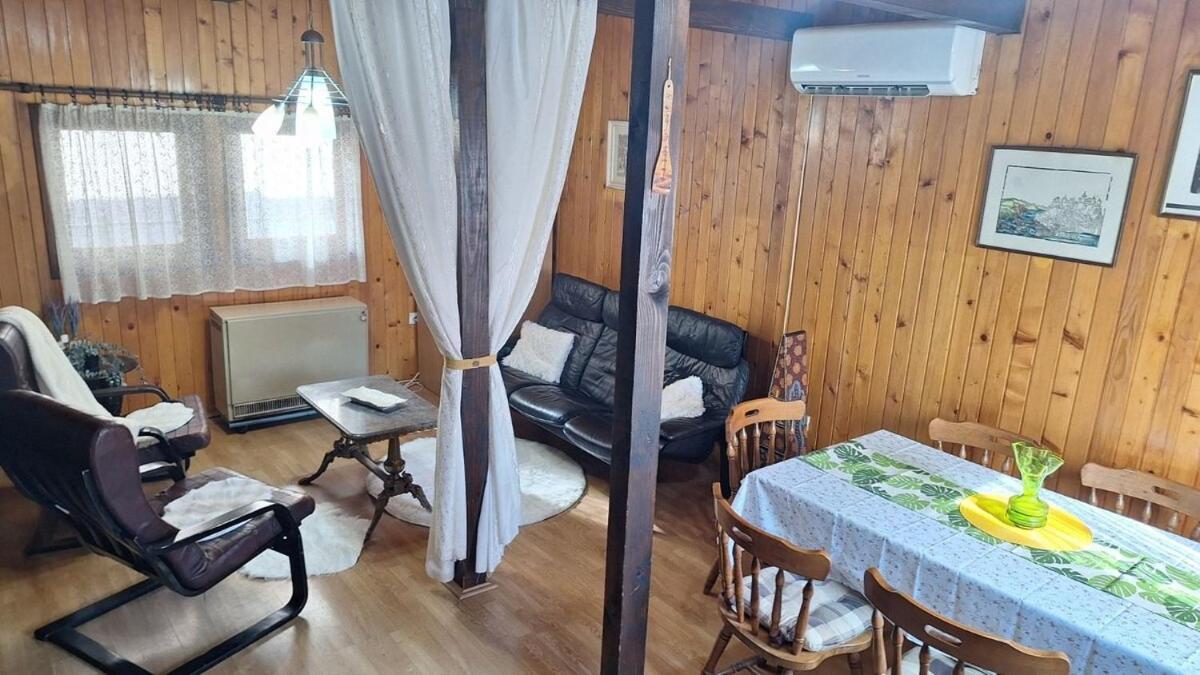 Вилла Wooden House Ada Белград Экстерьер фото